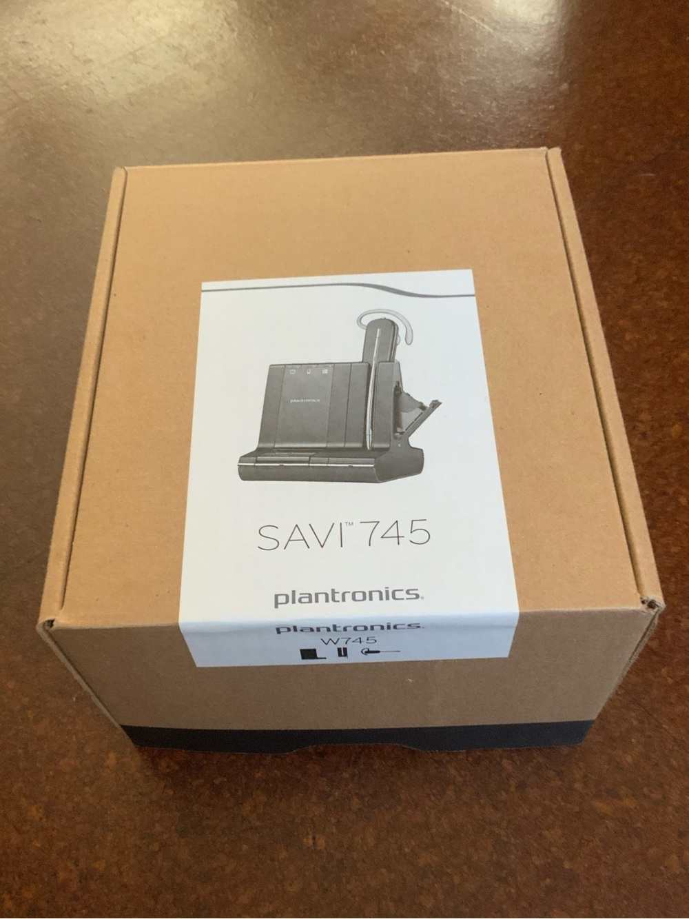 NEW! Plantronics Savi W745 wireless DECT headset system